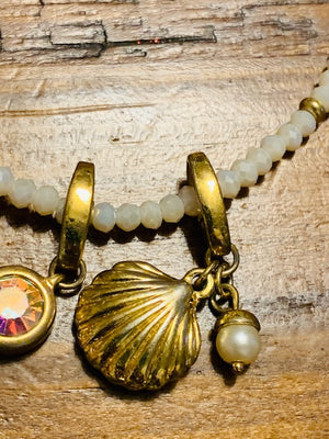 Mermaid Pearls of Wealth