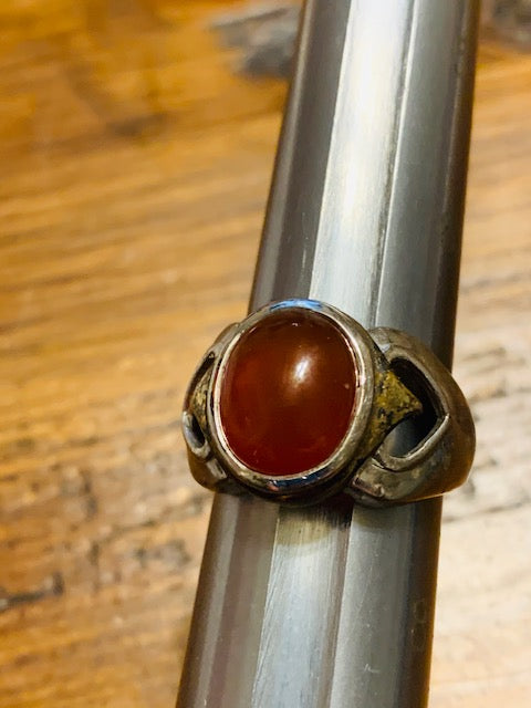 Sarcophagus of Menkaure (STERLING SILVER AND AGATE RING)