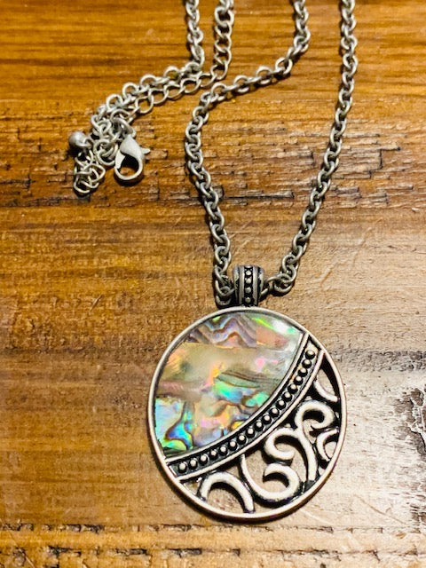 Garden of Eden Well of Immortality (necklace)