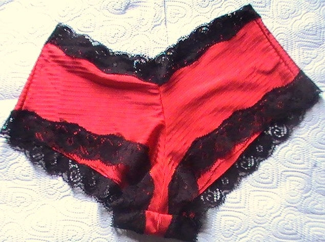 I WANT A ROCKET IN MY PANTIES ( 1) SIZE S