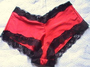 I WANT A ROCKET IN MY PANTIES ( 1) SIZE S