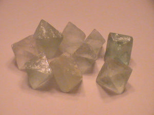 PYRAMID PARTICLES OF CASH