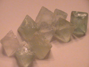 PYRAMID PARTICLES OF CASH