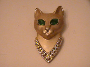 GREEN EYED FAMILIAR OF WEALTH