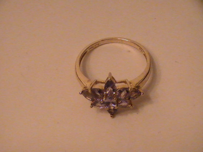Amrita Ring,GOLD AND TANZANITE,BEAUTIFUL