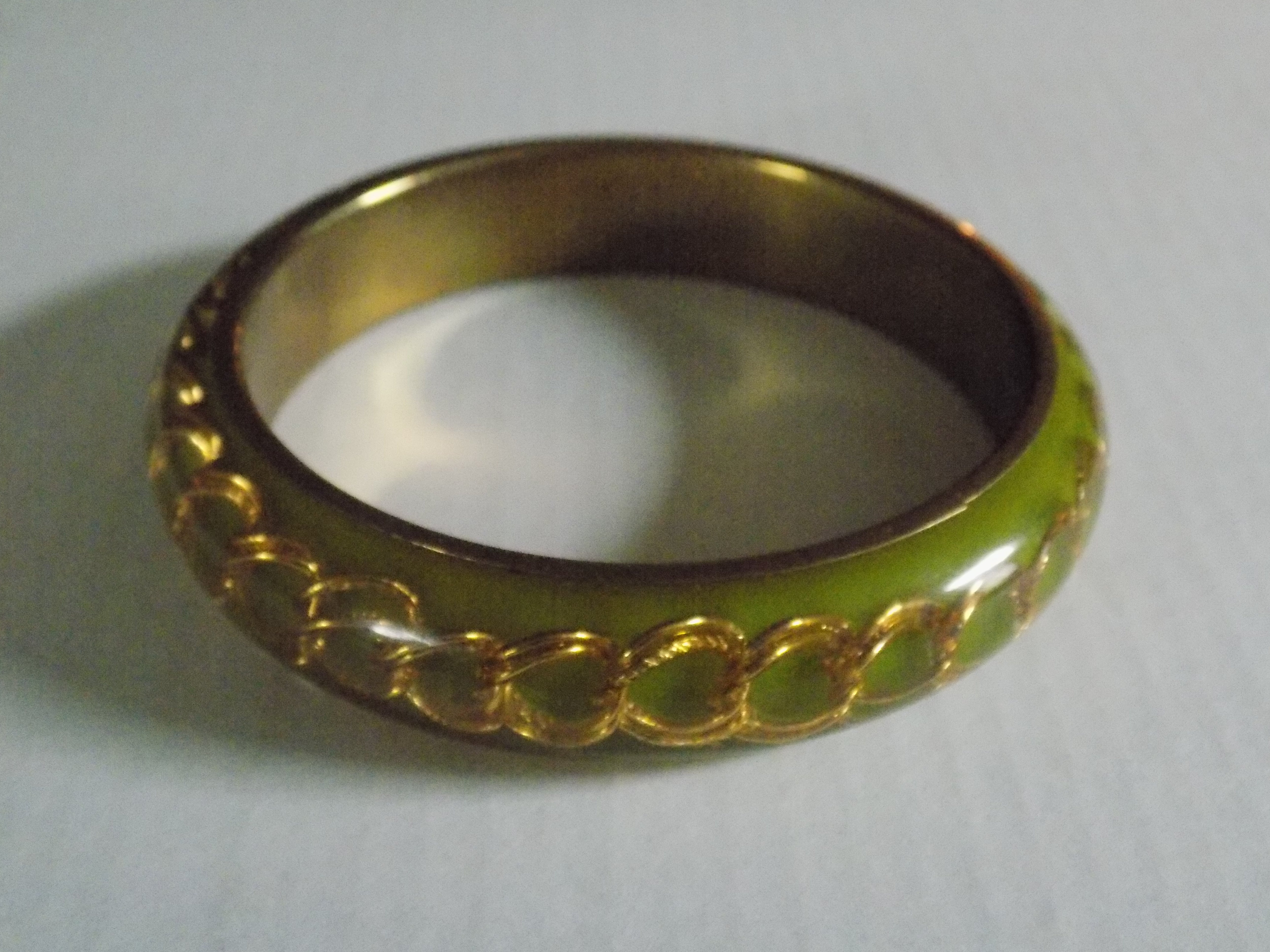 CHAINED TO UNBREAKABLE LUXURY- GREEN